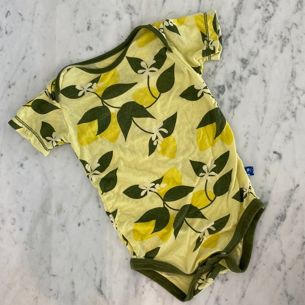 Kickee Pants short sleeve onesie lemon blossom Italian print. 6-12 months.